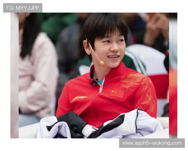 全红婵偷偷吃炸鸡被教练抓包，下一秒直接跳水池里清醒