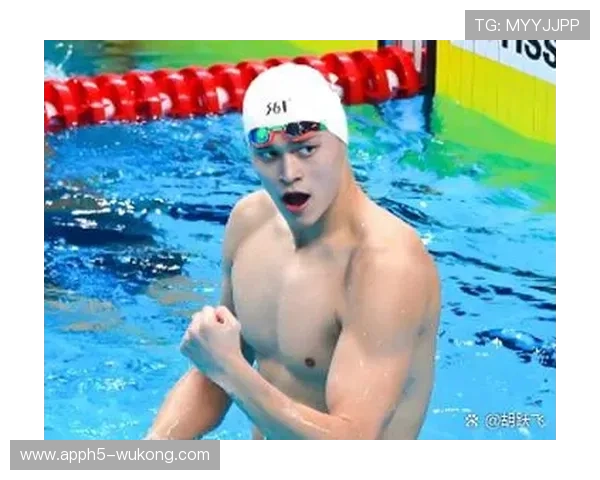 孙杨家泳池比我家还大，他训练完顺手洗个车？