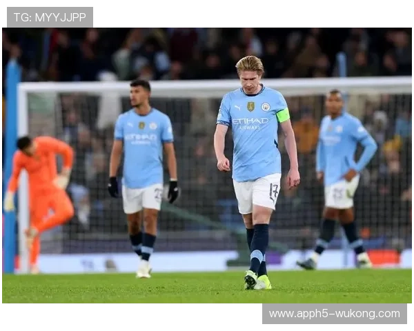 曼城中场创造力靠德布劳内独撑，其状态起伏对球队持续争冠能力构成考验