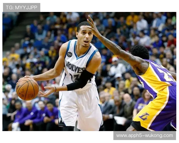 凯文·马丁高效单打拉开火箭锋线得分结构差异