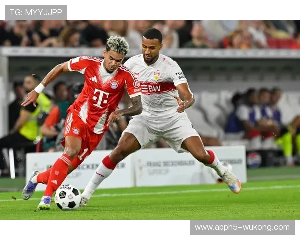 拜仁慕尼黑高位压迫防线频繁被打穿，当前赛季防守稳定性面临考验